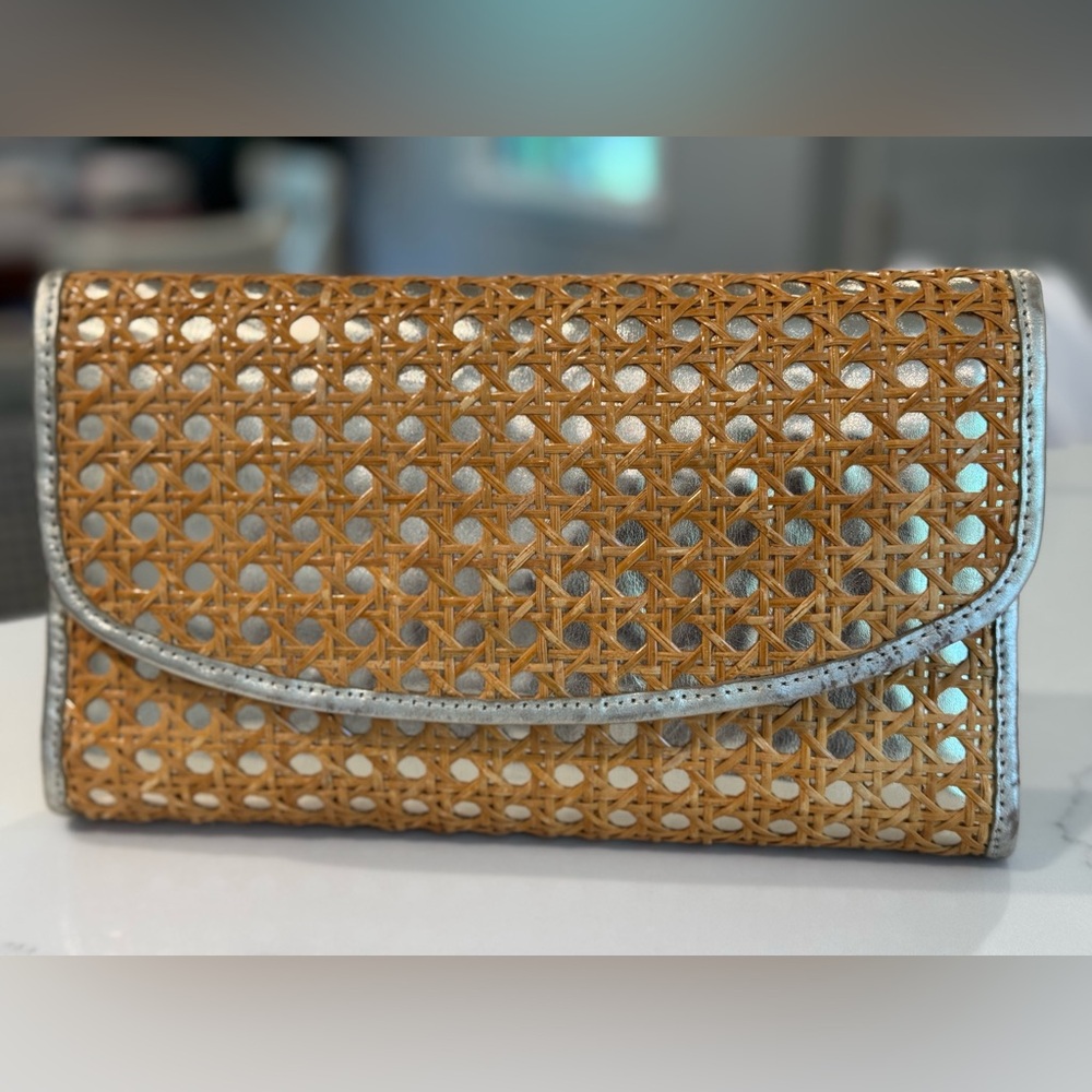 Vineyard Vines Tan and Silver Woven Clutch